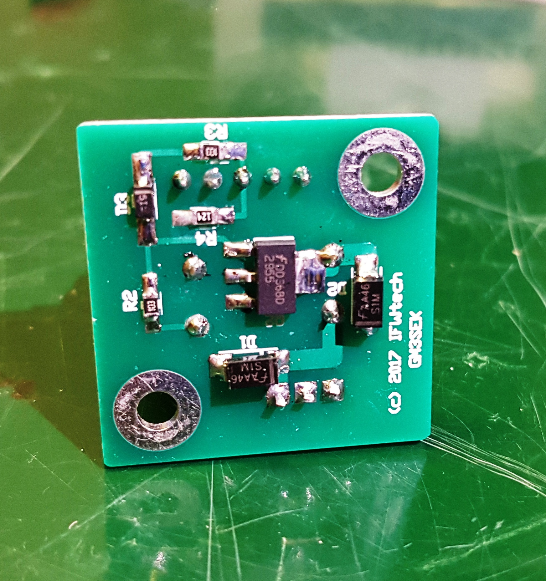 Relay pulser underside